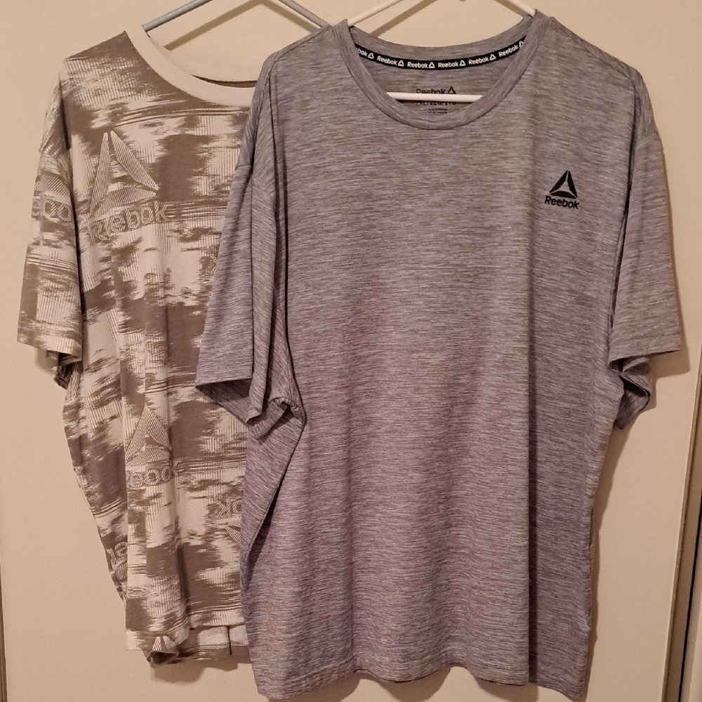 Reebok Men's Short Sleeve Tees in Gray and Cream.  Size 2XL